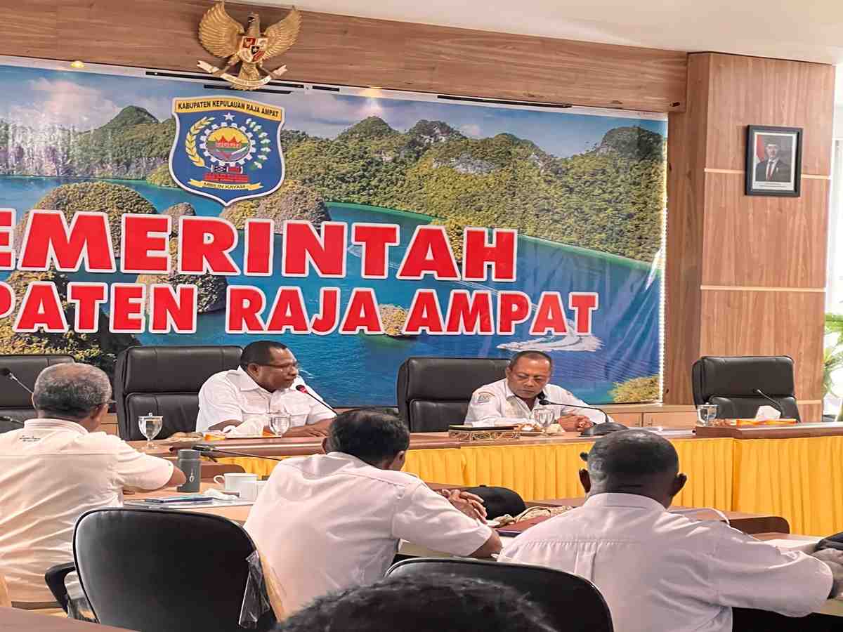 Satu Dinas Satu Distrik, Strategi Baru Bupati Orideko Majukan Raja Ampat