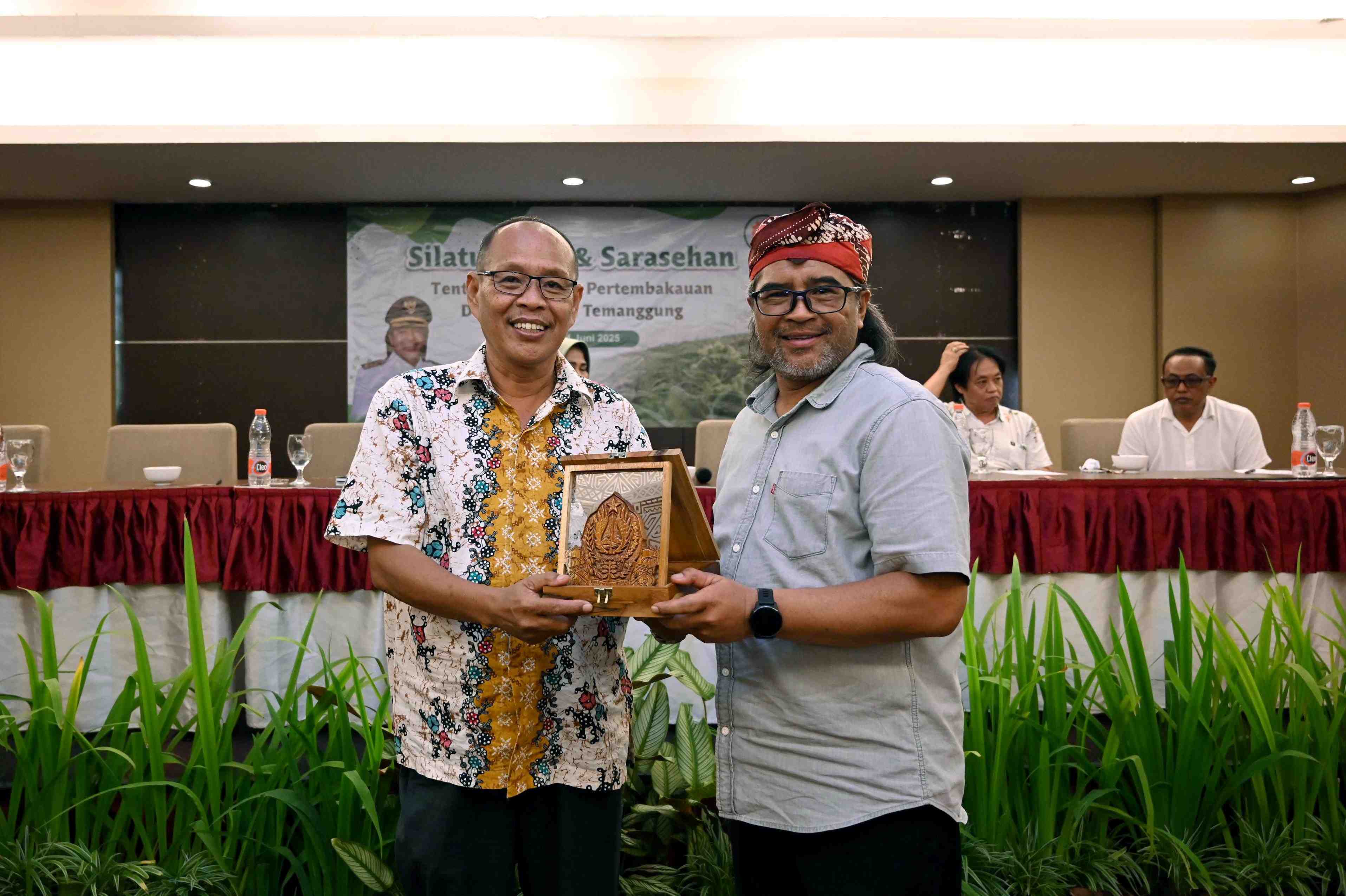 Bupati Temanggung Dorong Kemitraan Petani Tembakau dan Industri Rokok