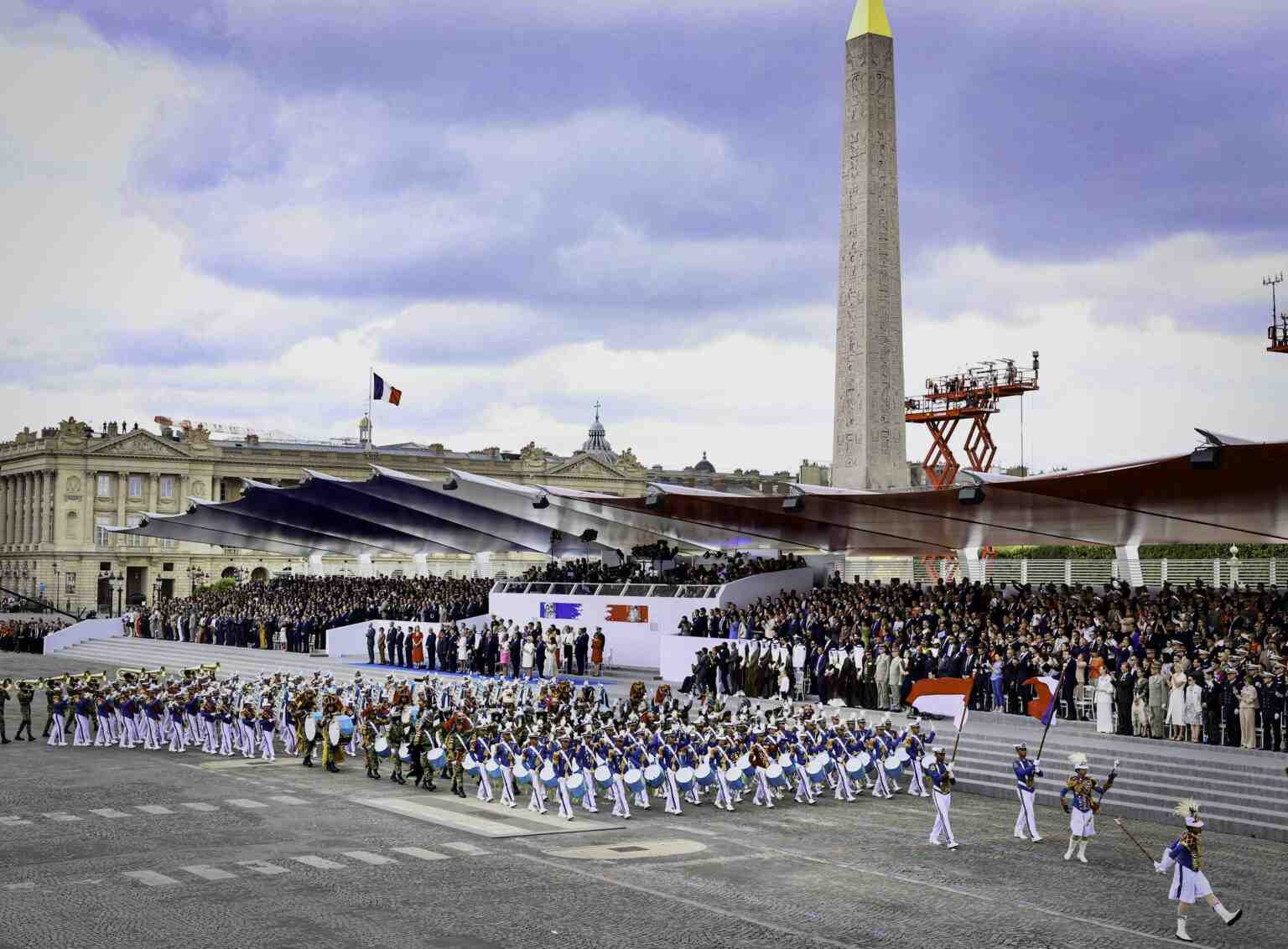 Kontingen Satgas Patriot II Indonesia Memukau di Parade Bastille Day 2025 Prancis