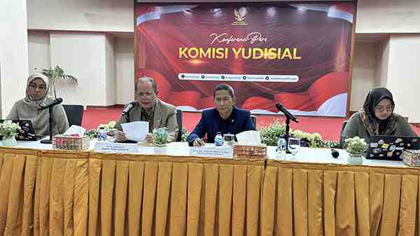 KY Umumkan 23 Calon Hakim MA Lolos Seleksi Kesehatan dan Kepribadian