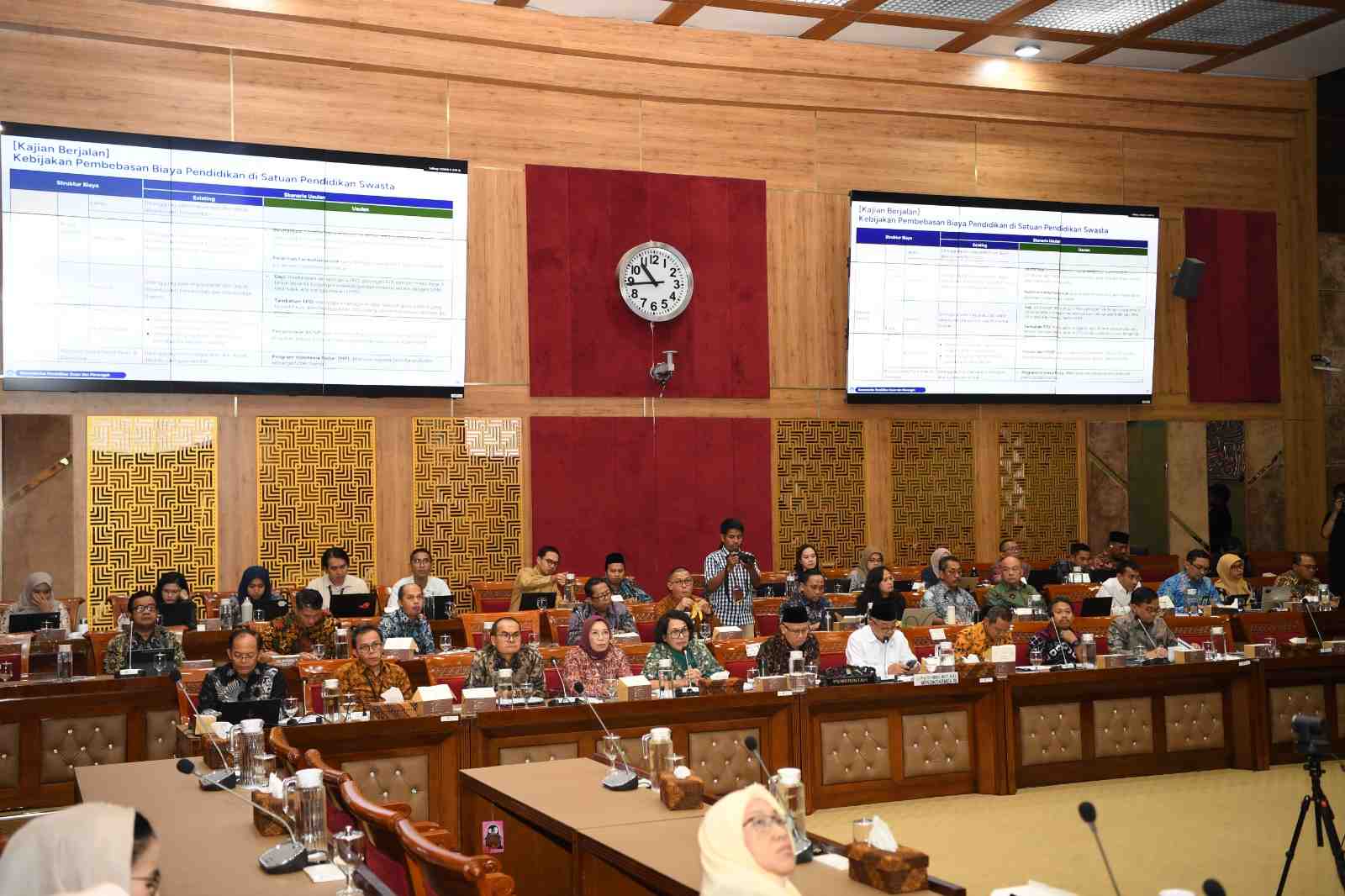 Kemendikdasmen Siapkan Langkah Strategis Laksanakan Putusan MK Soal Biaya Pendidikan
