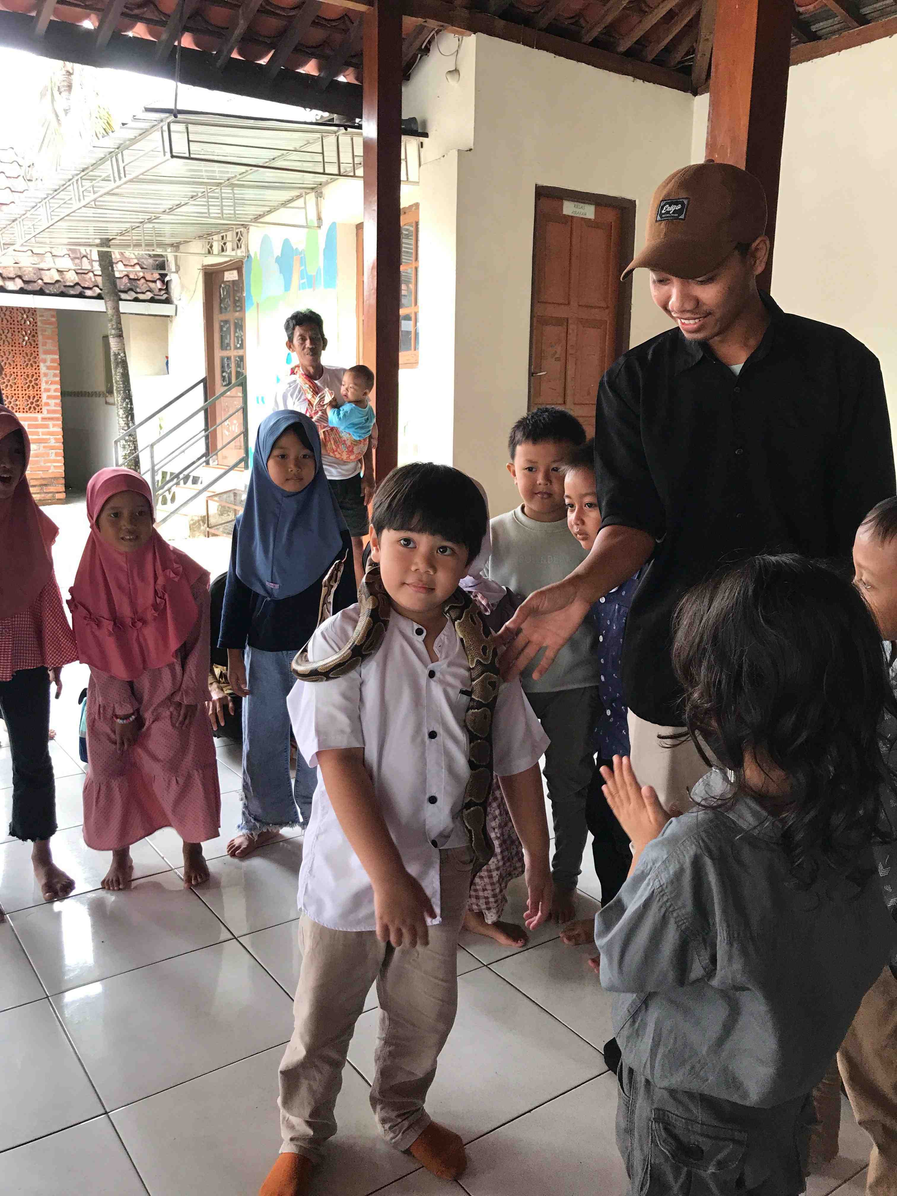 MPLS di Sleman 2025: Anak-Anak Belajar Berani Lewat Edukasi dengan Hewan