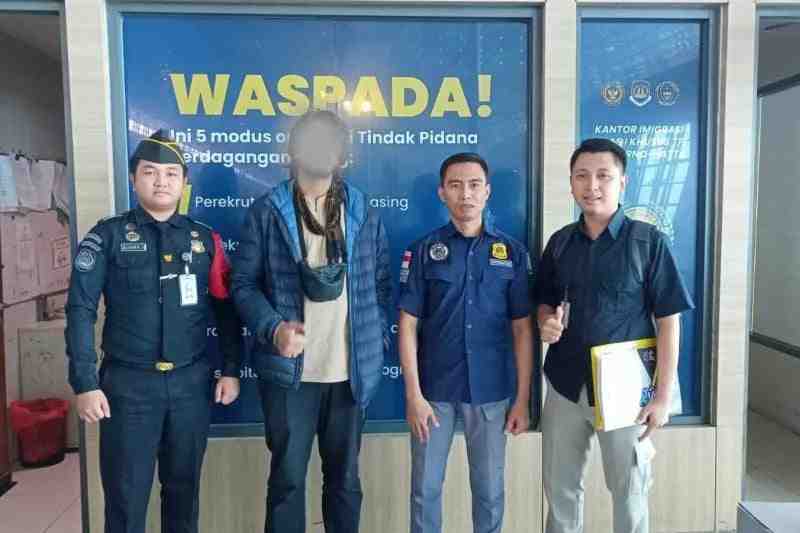 Izin Tinggal Kadaluwarsa, Imigrasi Kediri Deportasi WNA asal Pakistan