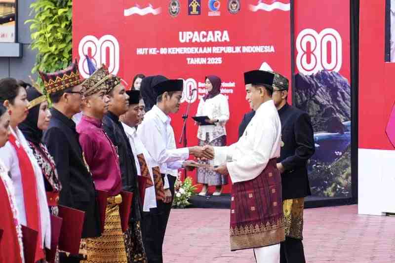 HUT ke-80 RI, Menko Kumham Imipas  Berikan Remisi kepada Narapidana