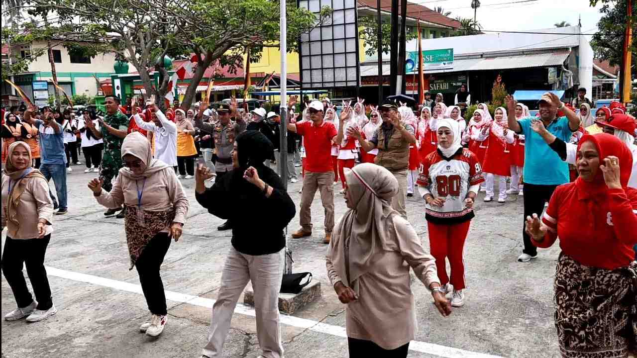 Semarakan HUT RI ke-80, Kecamatan Sungai Tarab di Tanah Datar Gelar Beragam Lomba dan Luncurkan Lagu Pacu Jawi