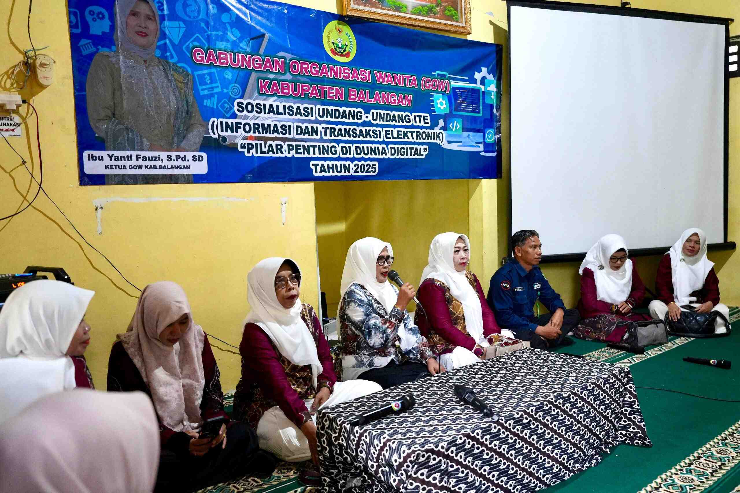 GOW Balangan Edukasi Pelajar Bijak Bermedia Sosial Lewat Sosialisasi UU ITE
