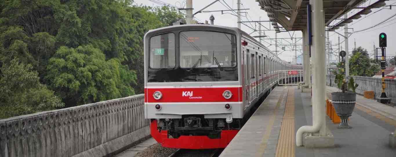 HUT ke-80 RI, KAI Commuter Berlakukan Tarif Spesial Rp80 