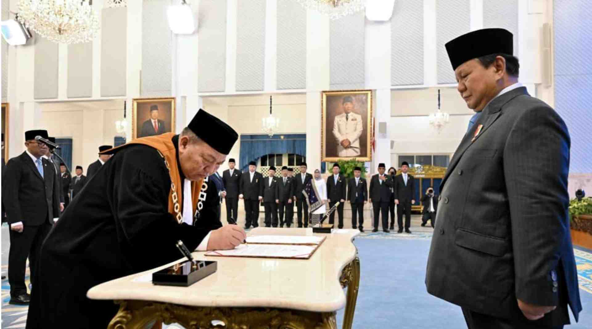 Presiden Prabowo Saksikan Pelantikan Suharto sebagai Wakil Ketua MA Bidang Yudisial
