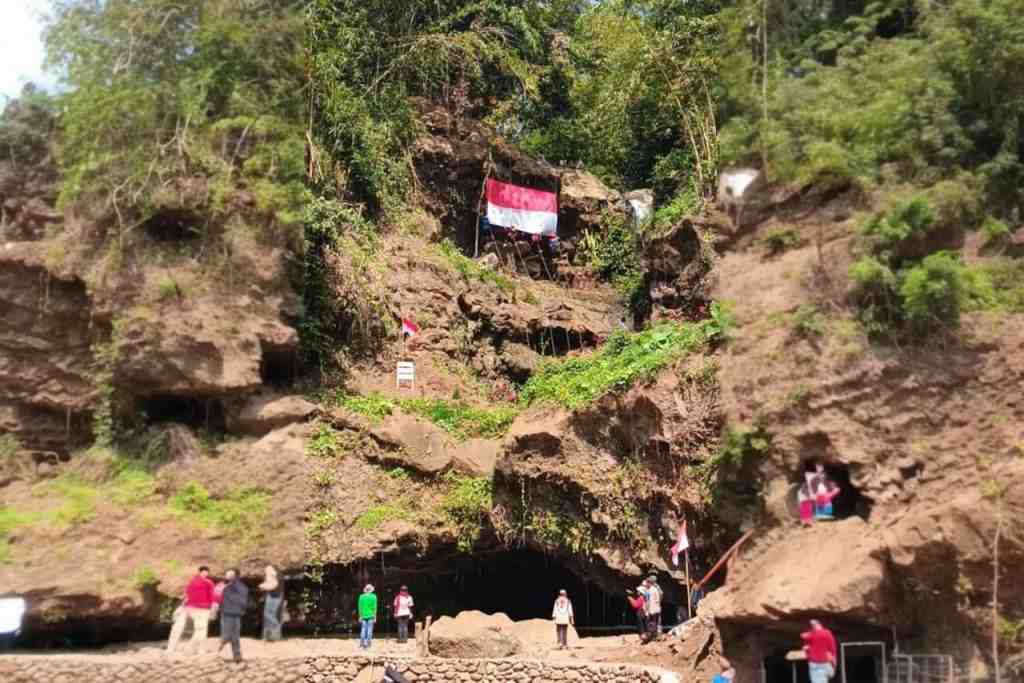 Meriah! HUT ke-80 RI di Air Terjun Antrukan Pawon Jadi Sarana Edukasi Generasi Muda
