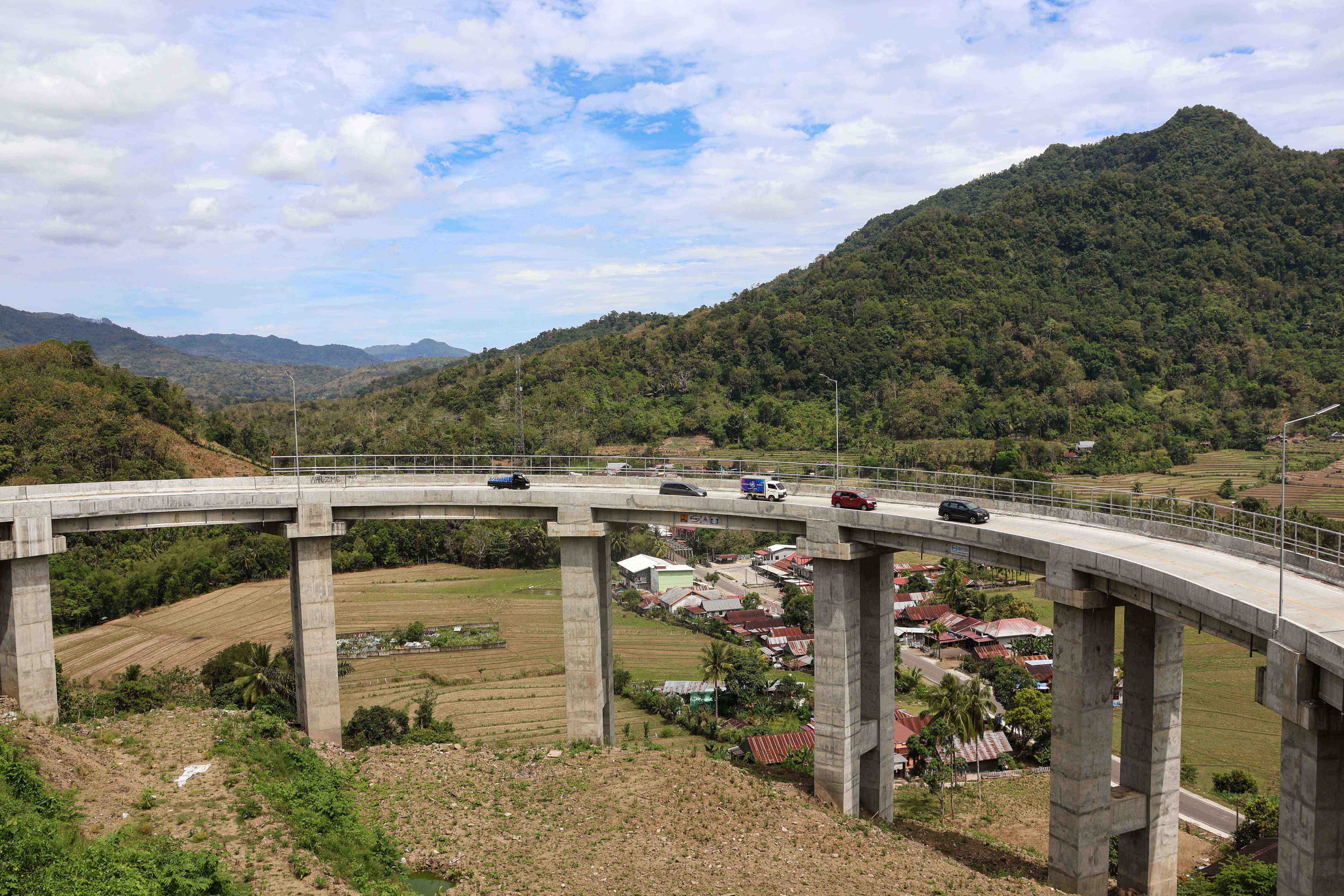 Infrastruktur bukan Sekadar Beton, Tapi Masa Depan Ekonomi