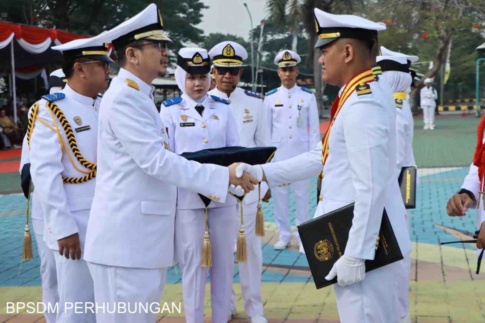 Kemenhub Lantik 193 Perwira Transportasi Laut Profesional