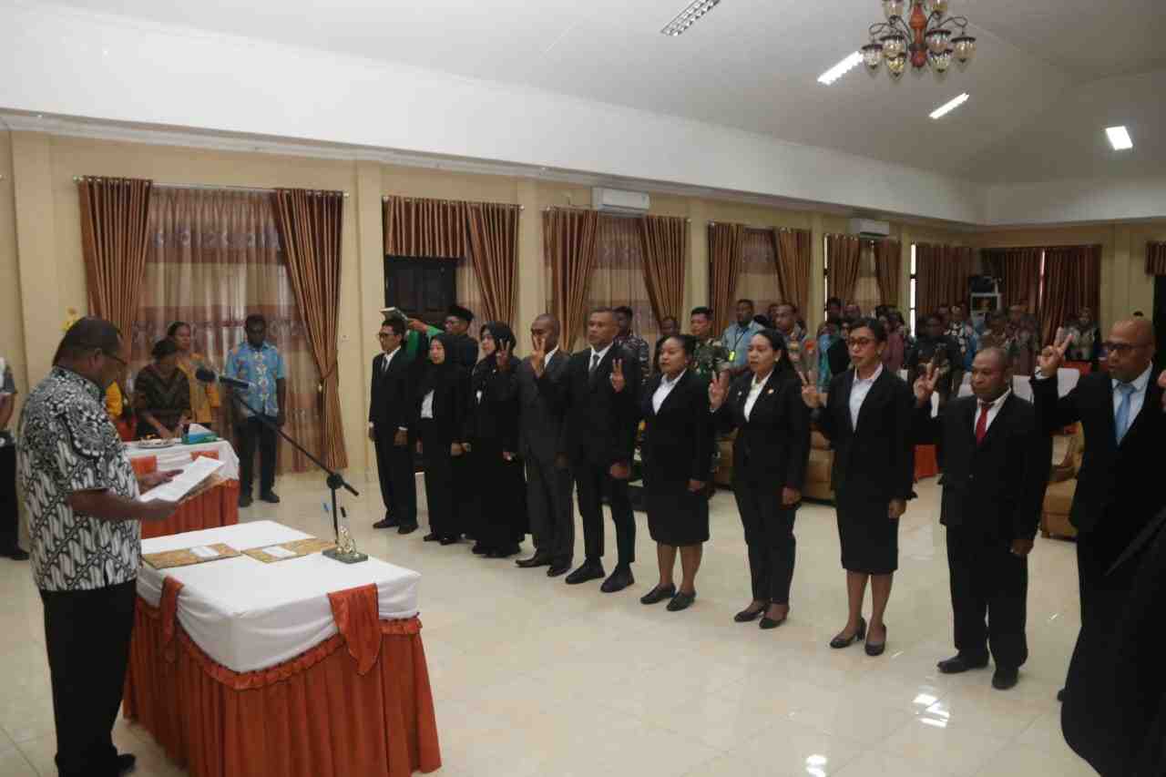 Pejabat Baru Raja Ampat Diminta Amanah dan berintegritas dalam Bertugas