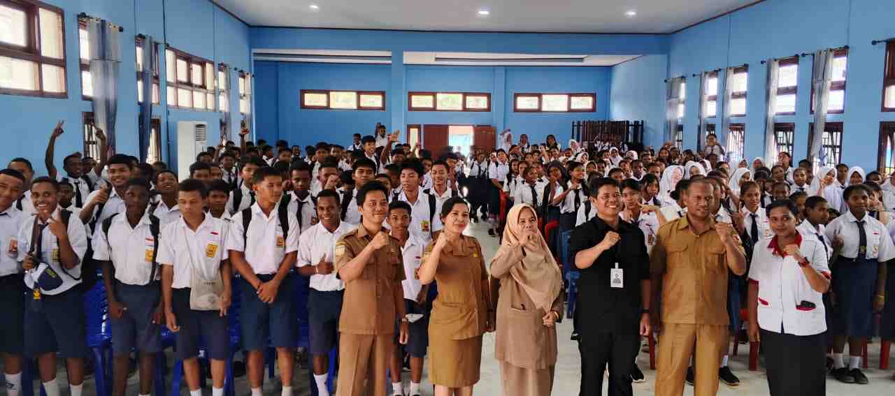 Satgas Bais TNI Tanamkan Wawasan Kebangsaan dan Literasi Digital untuk Siswa di Boven Digoel