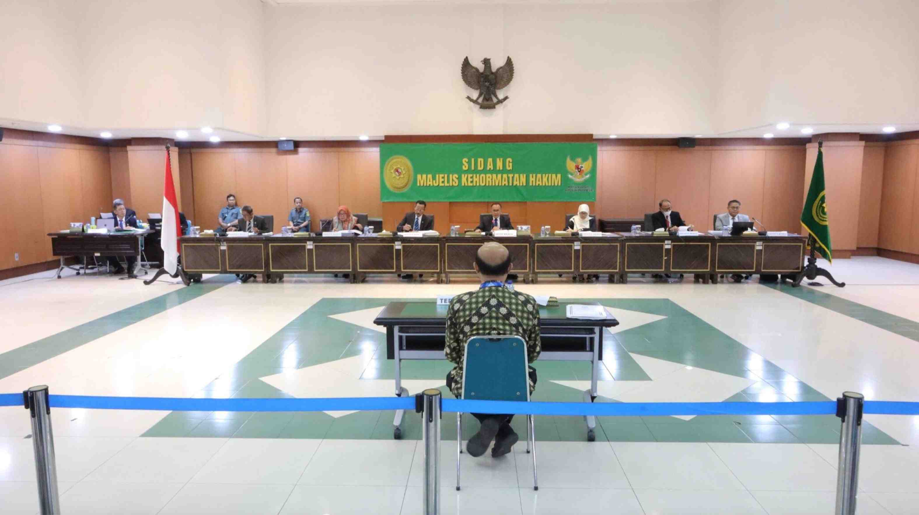 KY dan MA Berhentikan Dua Hakim lewat Sidang MKH