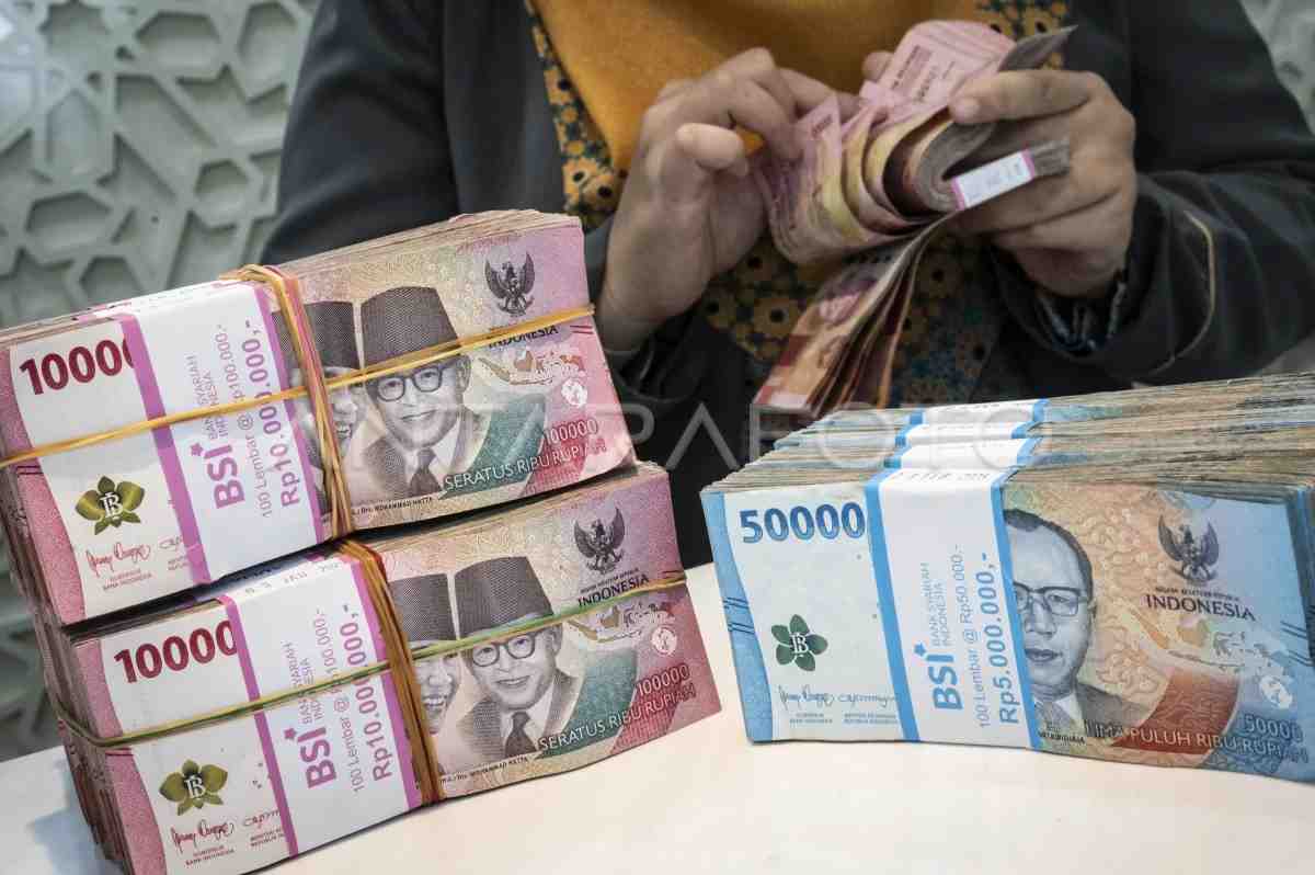 Dari Kas Negara ke Kantong Bank: Sebuah Urgensi Ekonomi dan Kepatuhan Konstitusi