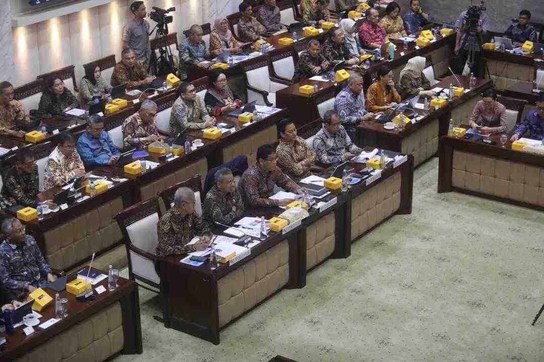 Ekonom Trimegah: Era Baru Butuh Paradigma Baru Kebijakan Moneter dan Fiskal