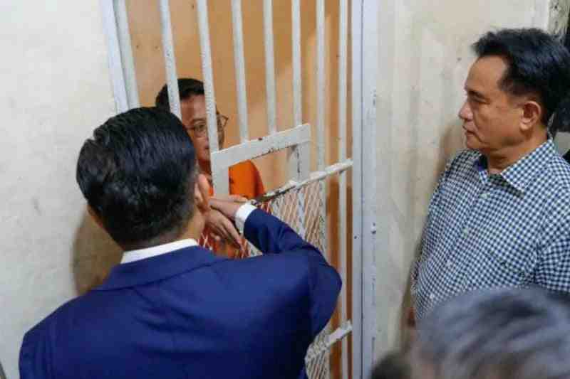 Pemerintah tidak akan Intervensi Kasus Aktivis Delpredo Marhaen