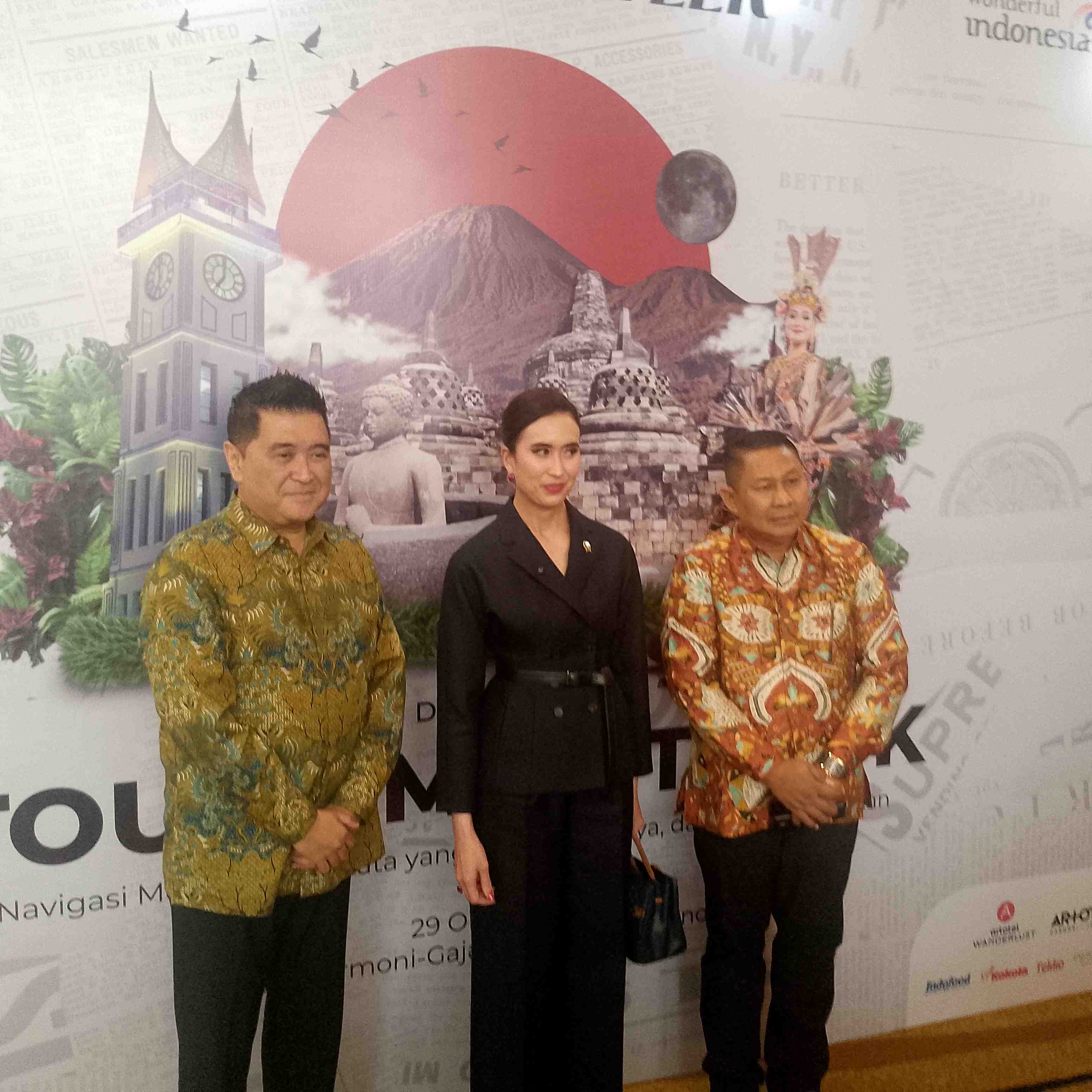 Menpar Widiyanti Kenalkan Konsep Tourism 5.0: AI, Wisata Bersih, dan Keselamatan Jadi Fokus Baru