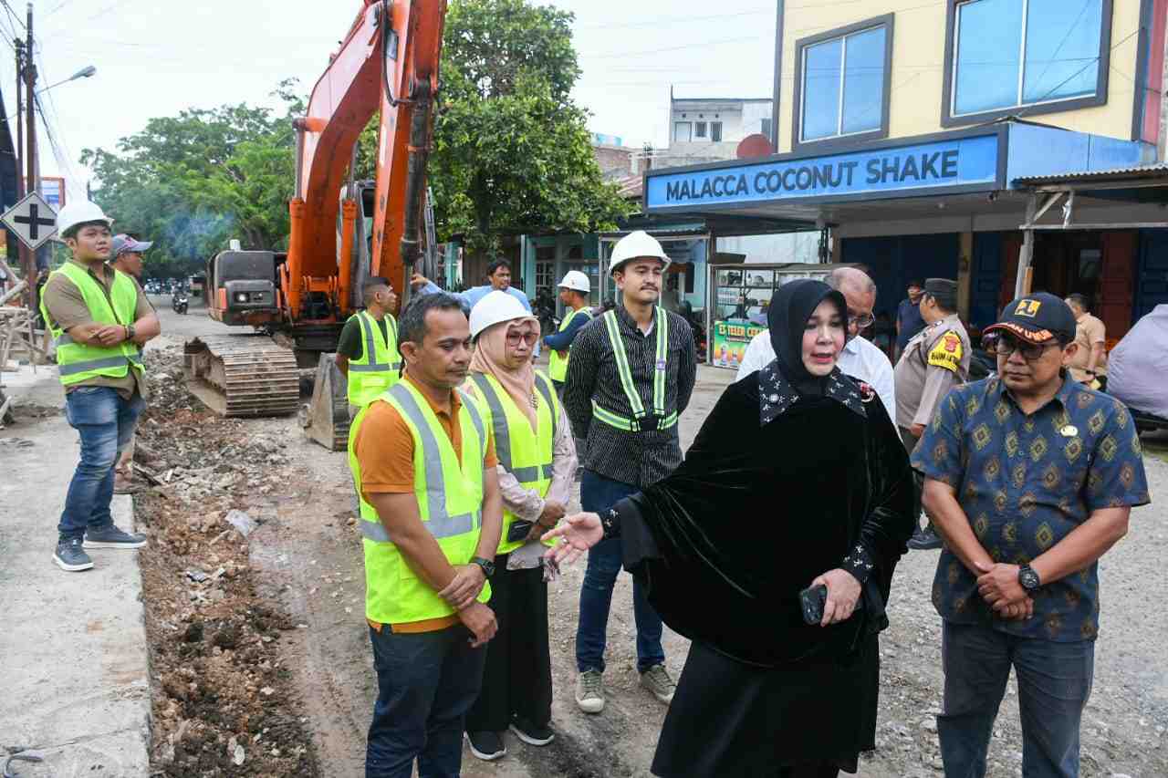 Wali Kota Banda Aceh Tinjau Perbaikan Jalan Prof. A.Majid Ibrahim, Target Rampung Akhir 2025