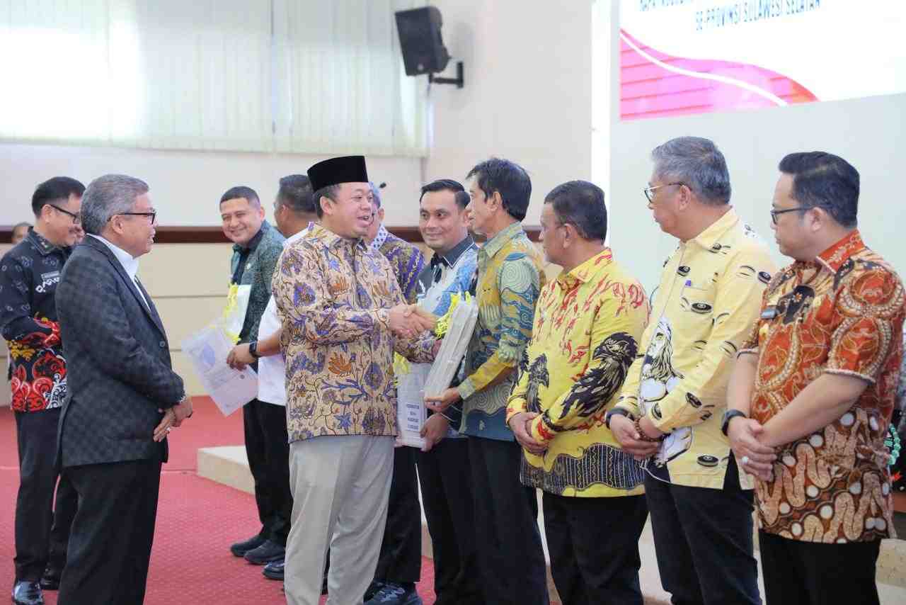 Kementerian ATR/BPN Percepat Sertifikasi Aset Daerah di Sulsel, Pangkep Terima 208 Sertifikat