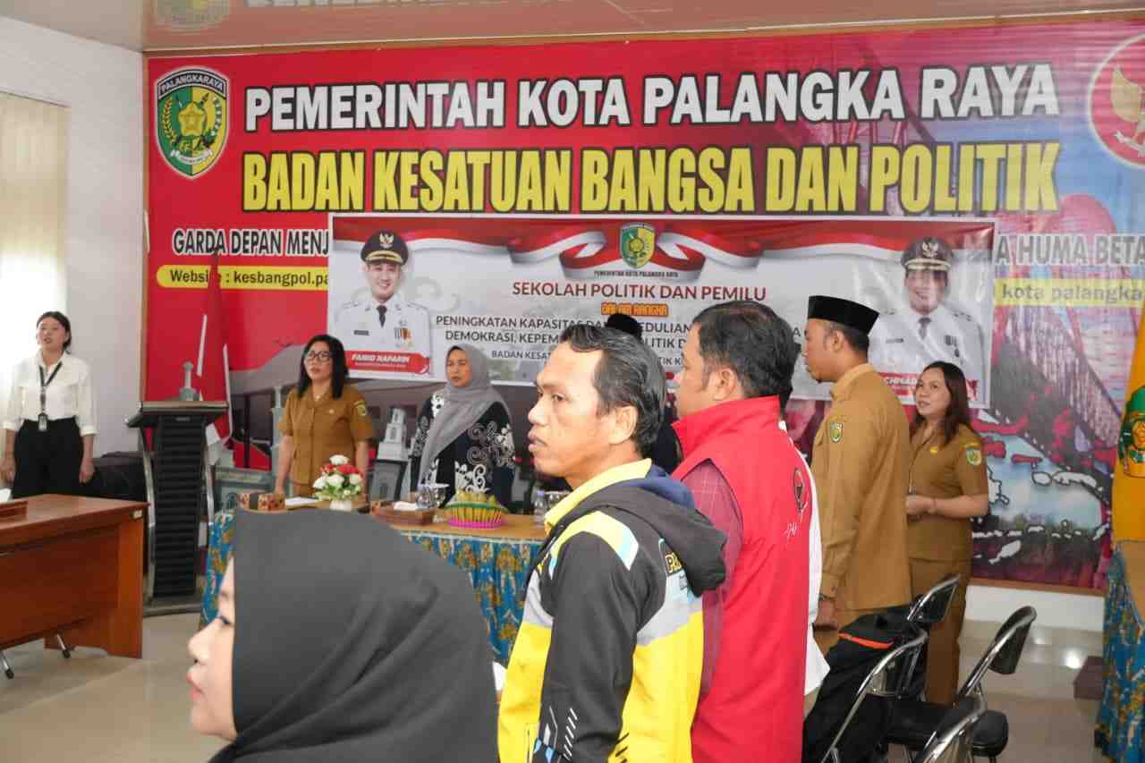 Tumbuhkan Kesadaran Demokrasi, Kesbangpol Palangka Raya Gelar Sekolah Politik dan Pemilu