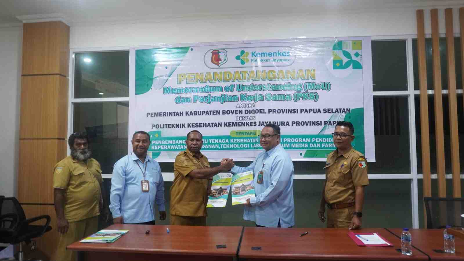 Pemkab Boven Digoel dan Poltekkes Jayapura Teken MoU untuk Perkuat Mutu Tenaga Kesehatan
