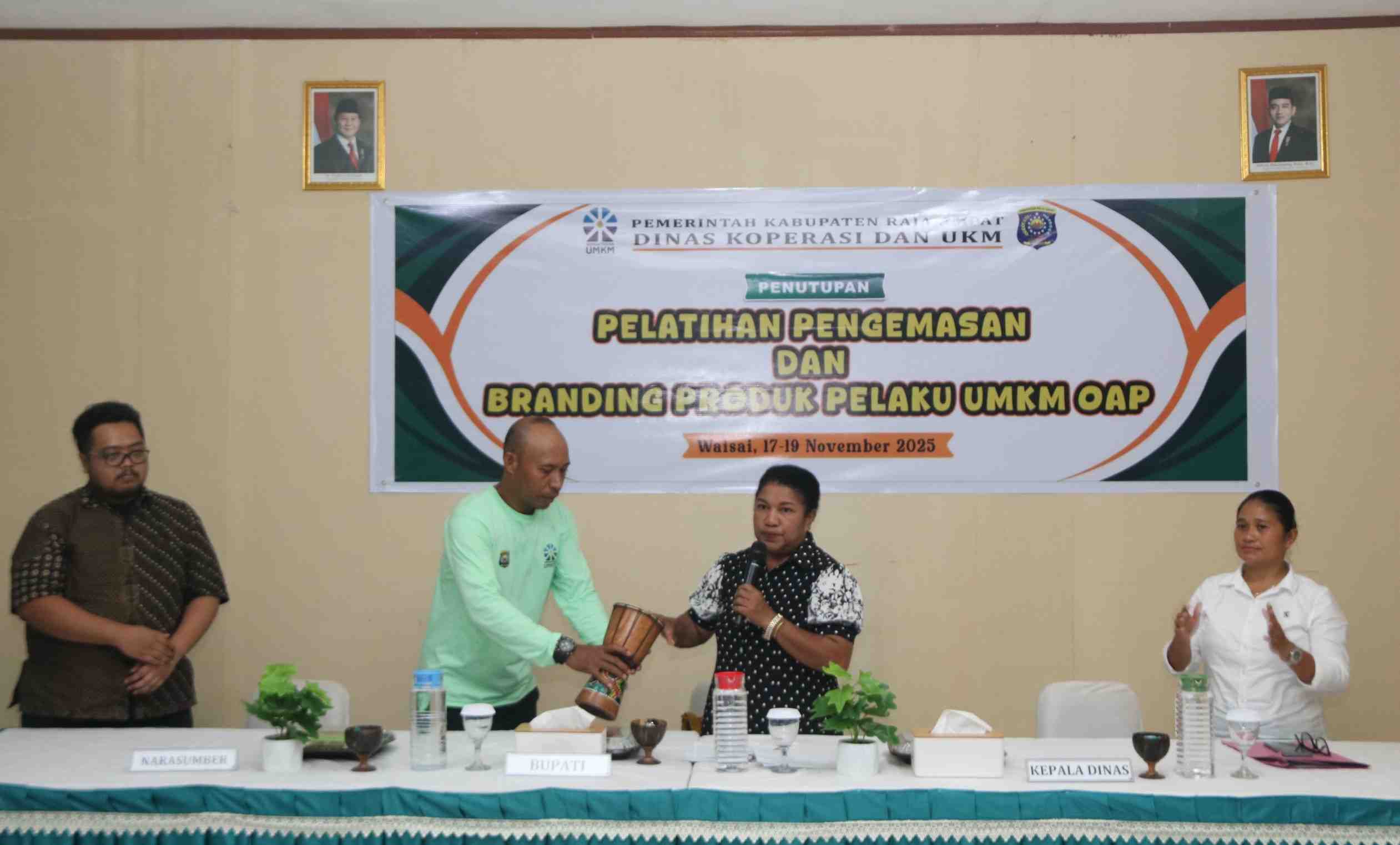Pelatihan Pengemasan dan Branding Majukan UMKM OAP di Raja Ampat