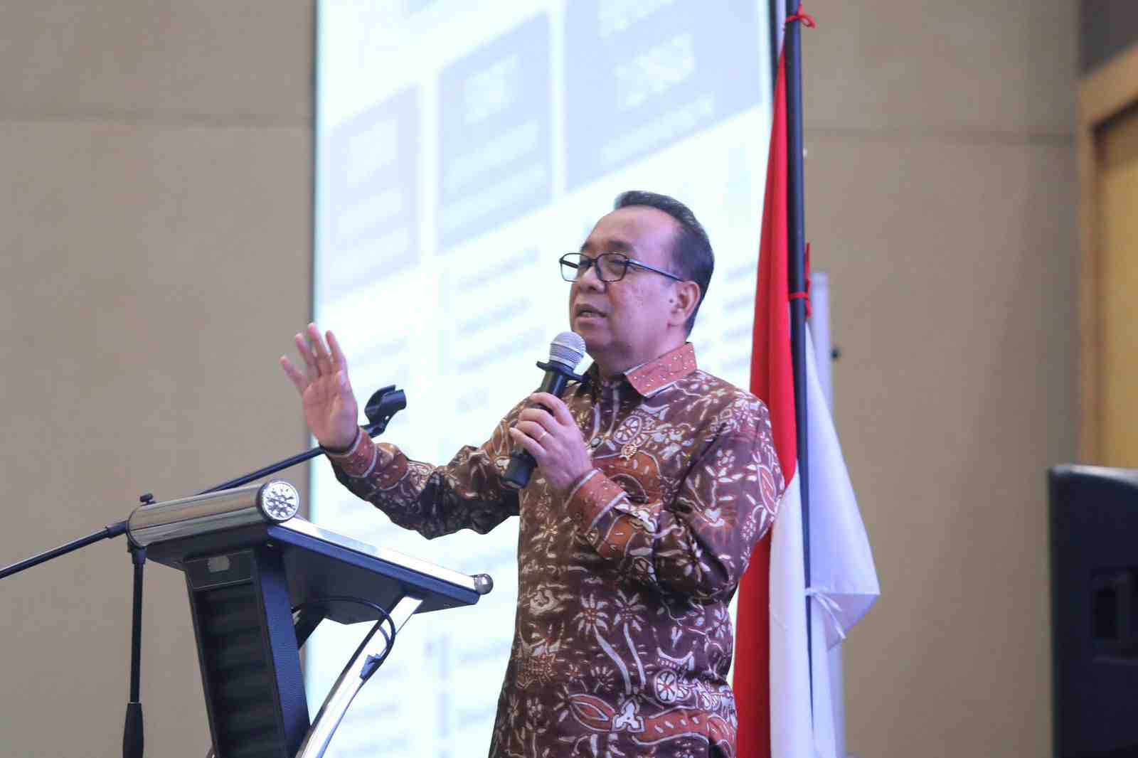 Perkuat Layanan Kornea, Menko PMK Inisiasi Sinergi Pemerintah dengan Bank Mata Indonesia
