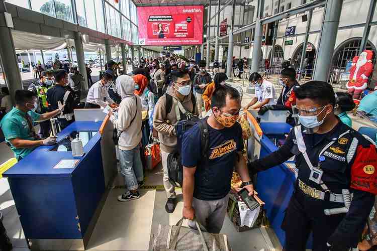 Mendagri Ingatkan Penyedia Transportasi Soal Harga Tiket  Jelang Nataru