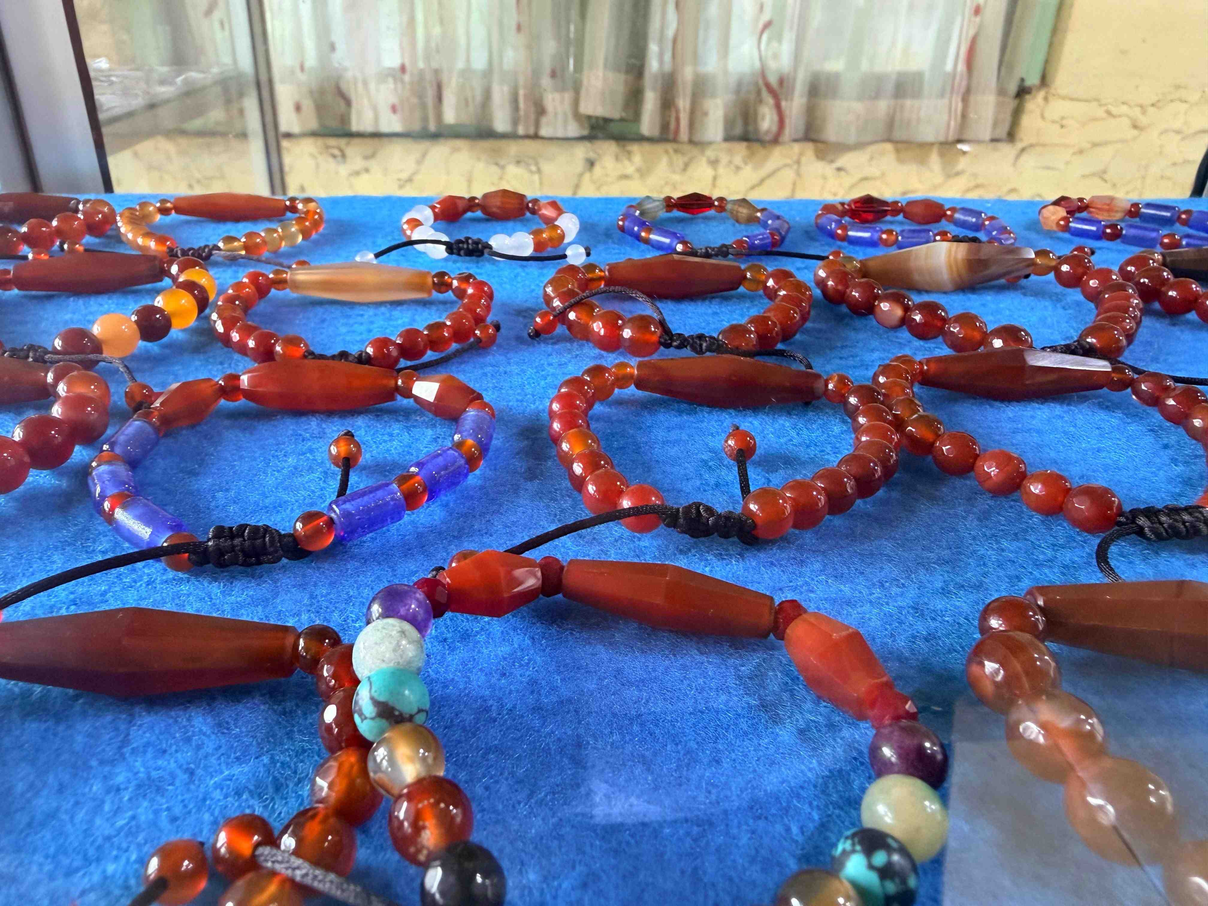 Lilis Lamiang, Warisan Dayak Ngaju yang Terus Dilestarikan Pengrajin Muda Kalteng