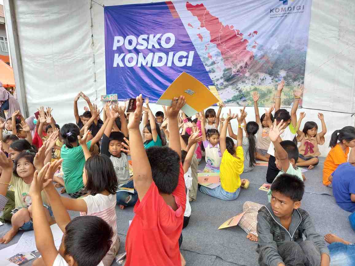 [Siaran Pers] Dukungan Psikososial Kemkomdigi, Pulihkan Canda Tawa Anak-Anak Terdampak Bencana di Tapteng