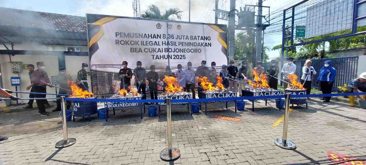 Bea Cukai Bojonegoro Musnahkan Jutaan Batang Rokok Ilegal