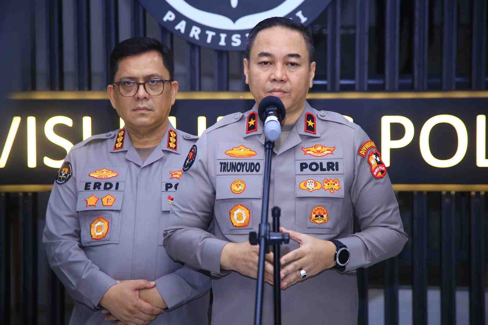 Operasi Lilin 2025: Polri Hadir Layani Masyarakat, Pastikan Perayaan Nataru Aman