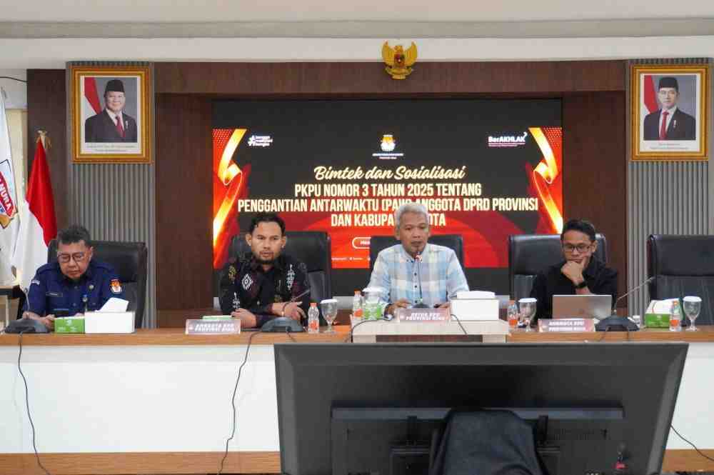 Lewat Bimtek PKPU 3/2025, KPU Riau Tegaskan Standarisasi Layanan PAW