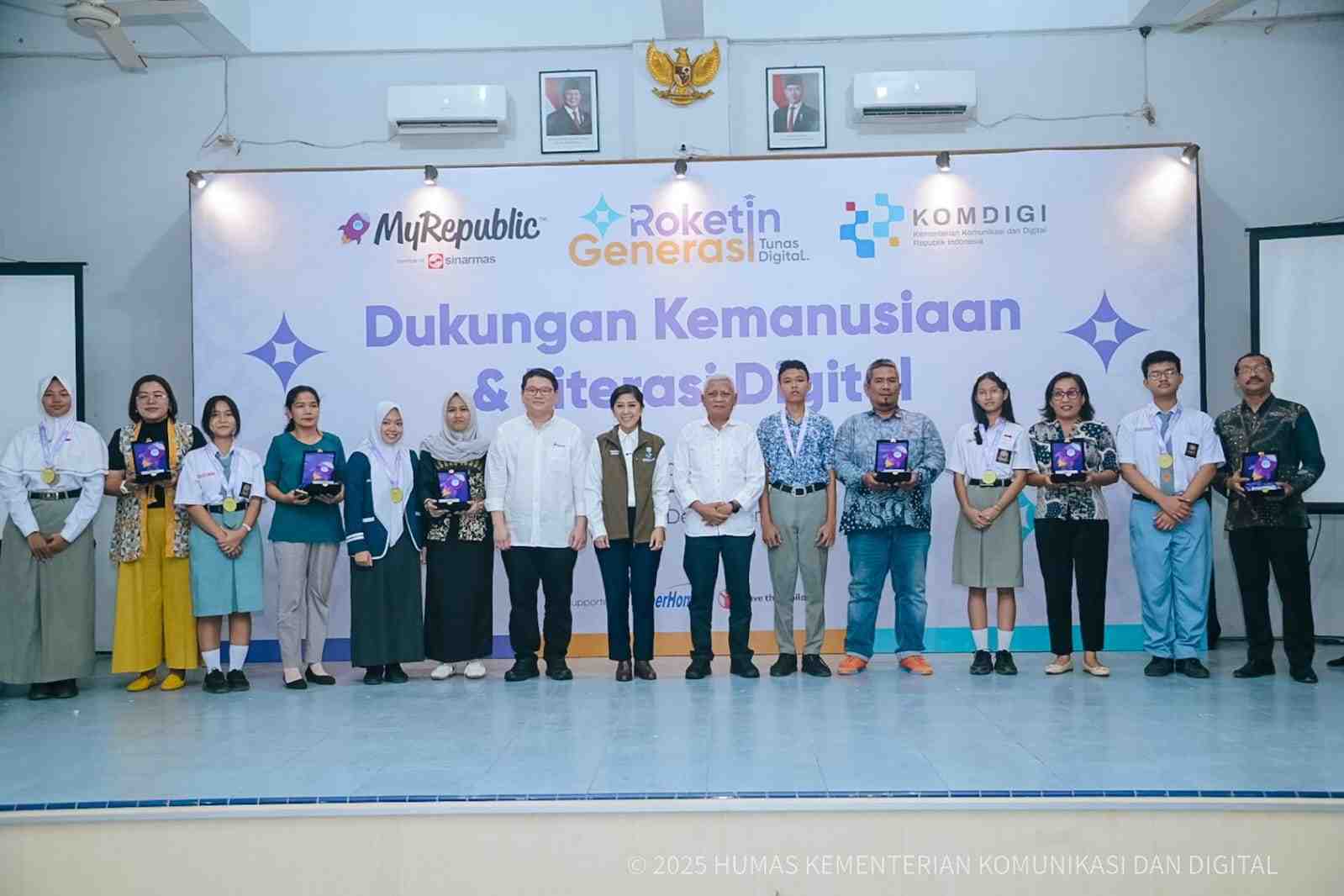 [Siaran Pers] Kemkomdigi dan MyRepublic Berikan Internet Gratis ke Sekolah Terdampak Banjir di Sumut