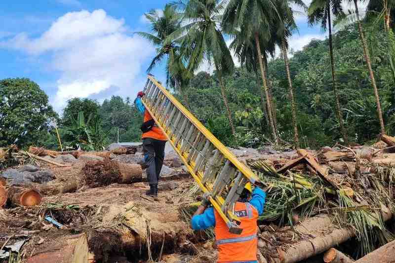 PLN Pulihkan Pasokan Listrik di Pulau Siau