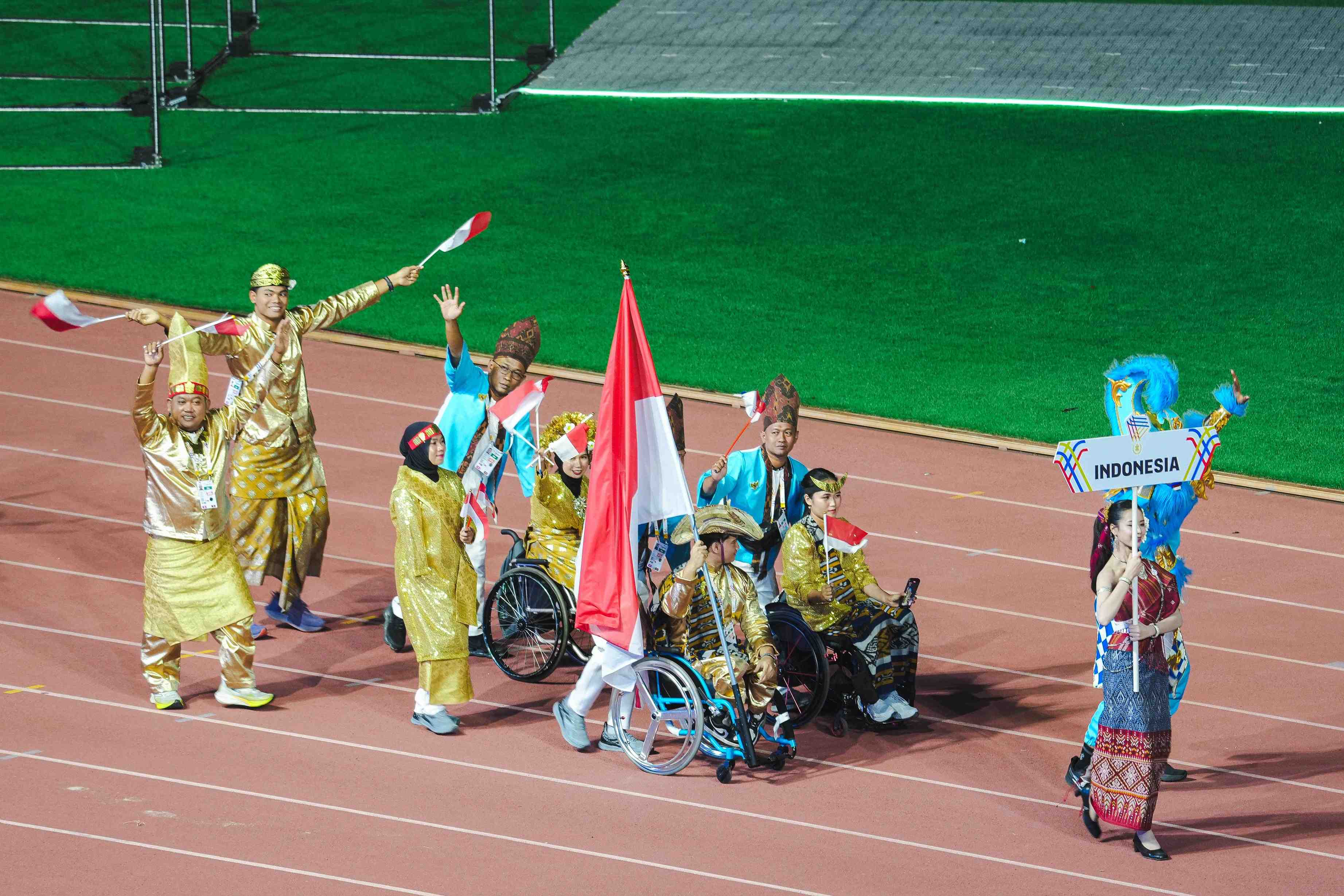ASEAN Para Games 2025 Thailand Resmi Dibuka, Mabruk Arib Pimpin Defile Kontingen Indonesia