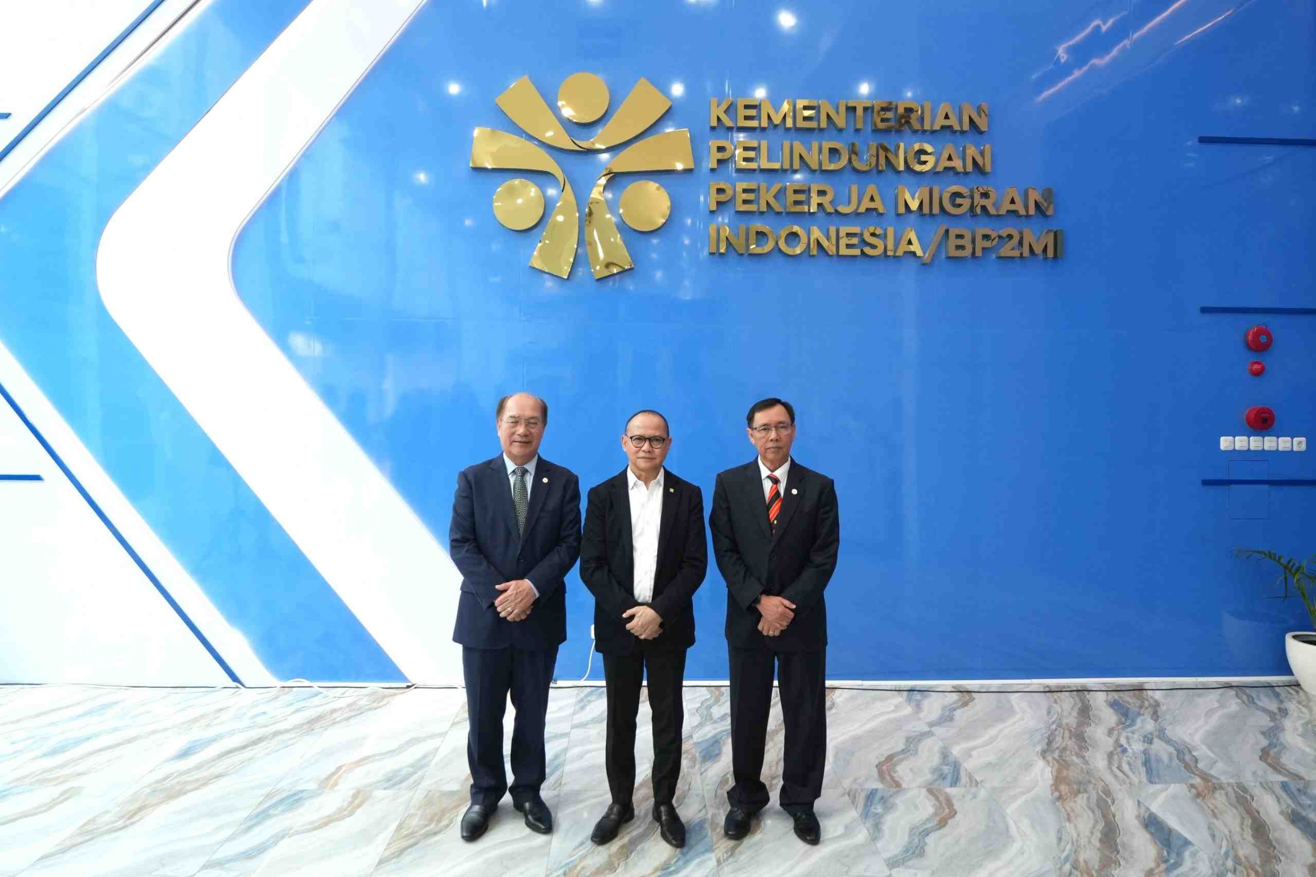 Indonesia-Sarawak Percepat Penempatan PMI, Bentuk Satgas Cegah Jalur Nonprosedural