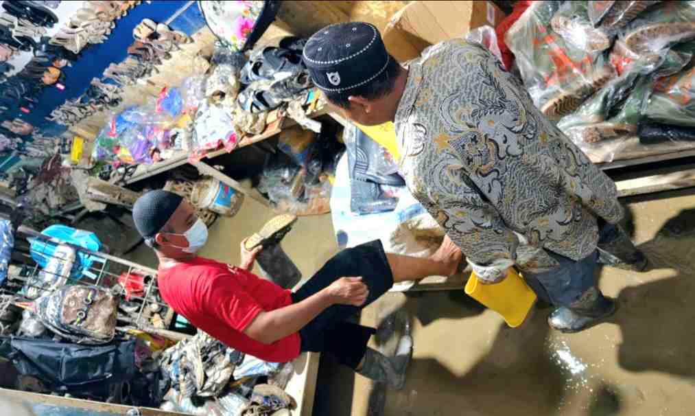 Bangkit dari Lumpur, Surahim dan Harapan Baru Pasar Kuala Simpang