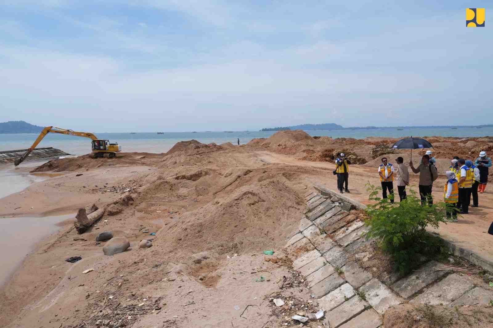 [Siaran Pers] Pemulihan Infrastruktur SDA Pascabencana Sumut, Menteri Dody Tinjau Percepatan Normalisasi Sedimentasi Aek Doras di Sibolga
