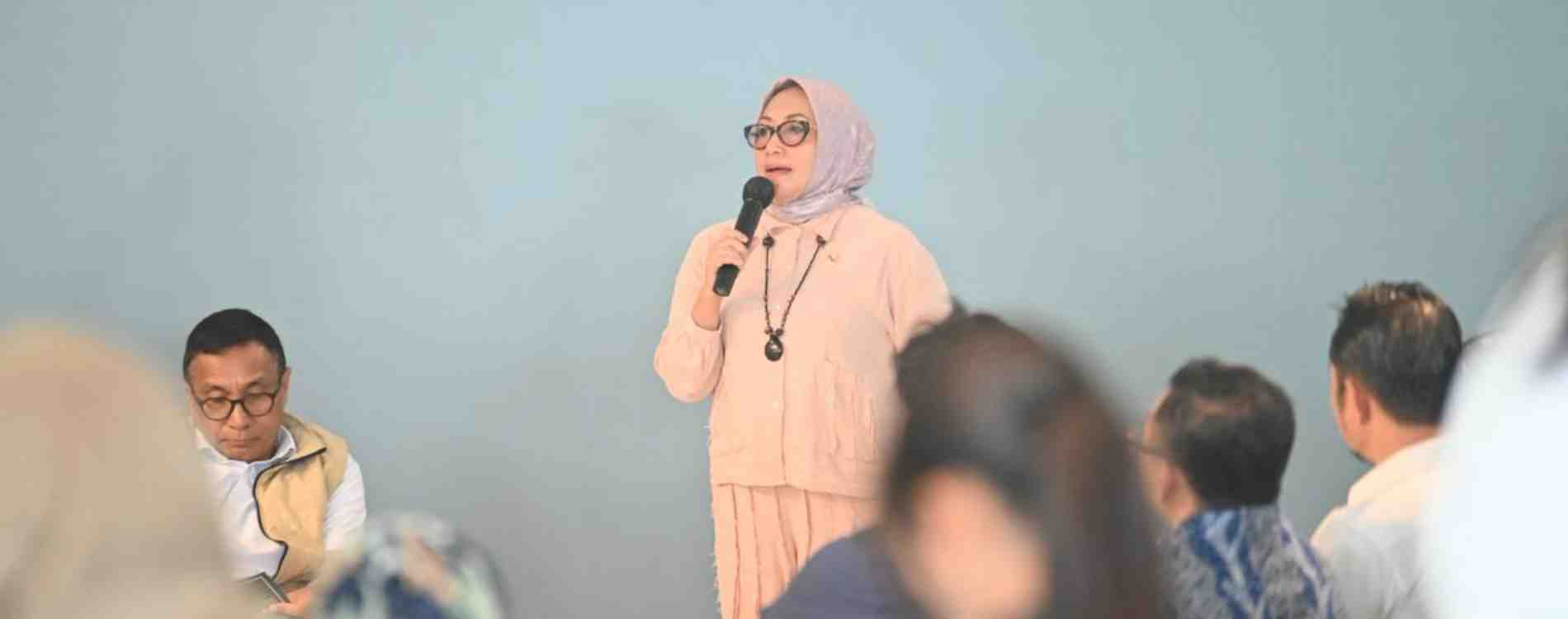 Menteri PPPA Tinjau Program Makan Bergizi Gratis Berbasis Kearifan Lokal di Purwakarta