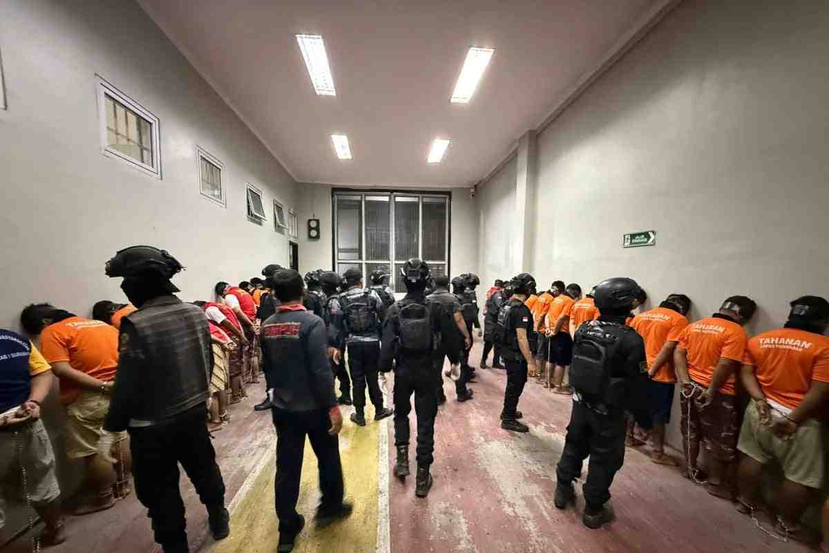 Ditjen Pas Pindahkan 61 Narapidana Risiko Tinggi ke Lapas Nusakambangan