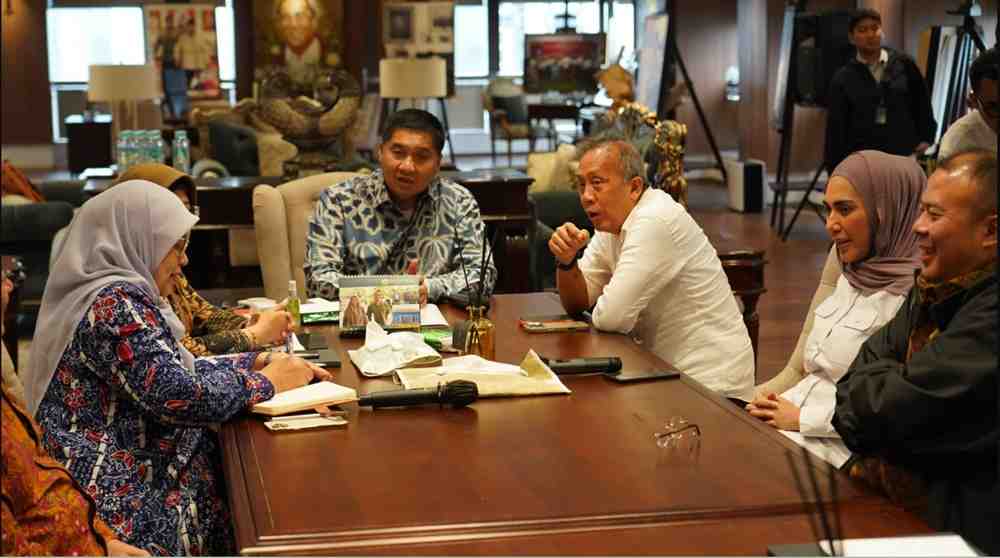 Menteri PKP Tekankan Sinergi DPR dan BPS untuk Program Perumahan Tepat Sasaran