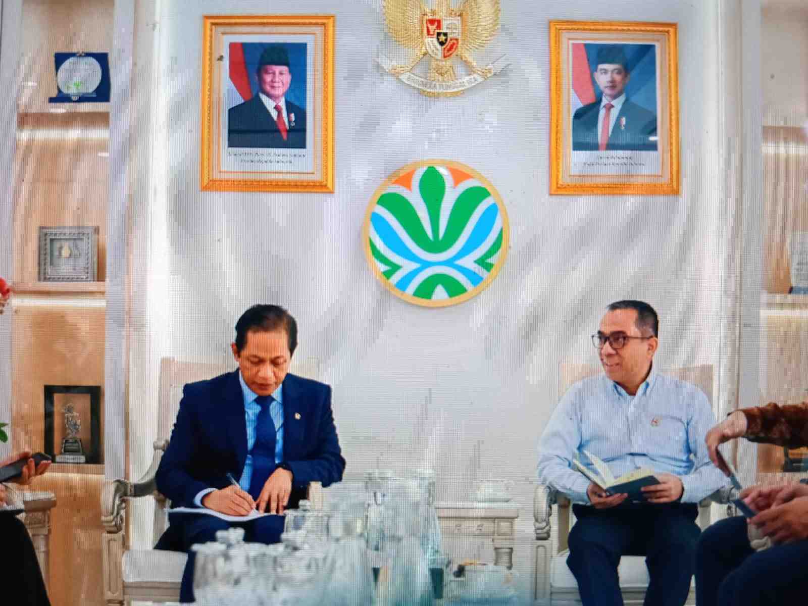 Kemdiktisaintek-KemenLH Kolaborasi Tangani Sampah Nasional Berbasis Kampus