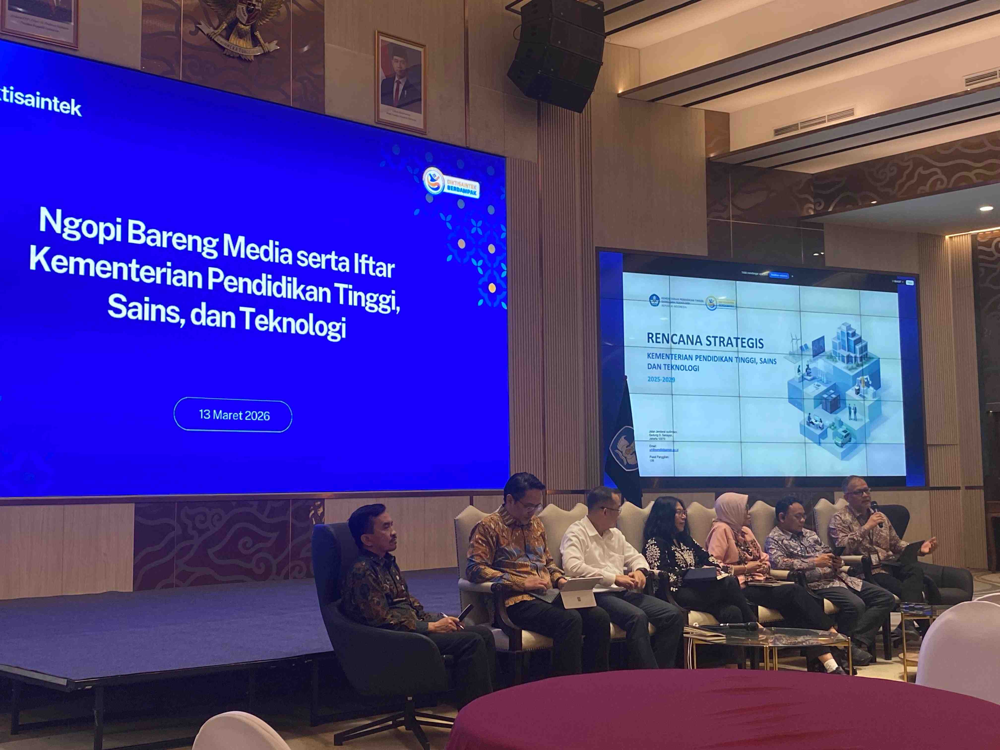 Kemdiktisaintek Perkuat Transformasi Kampus dan Riset Menuju Indonesia Emas 2045