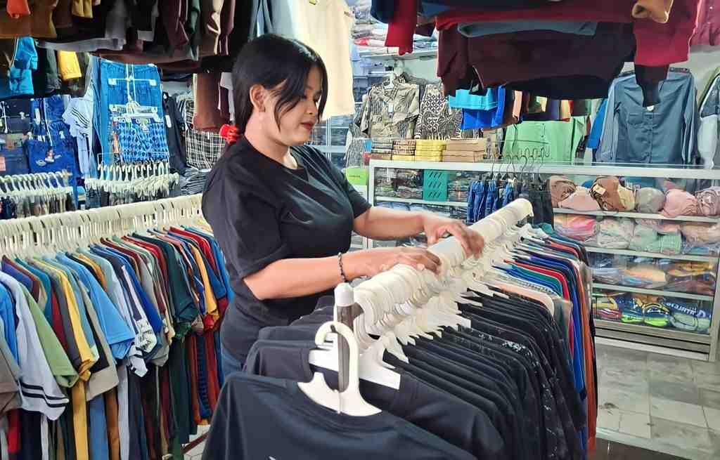 Jelang Idulfitri, Aktivitas Perdagangan di Plaza Lumajang Kembali Menggeliat