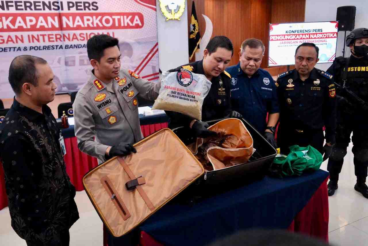 Operasi Siaga Lebaran Bongkar Penyelundupan Narkoba via Bandara Soetta