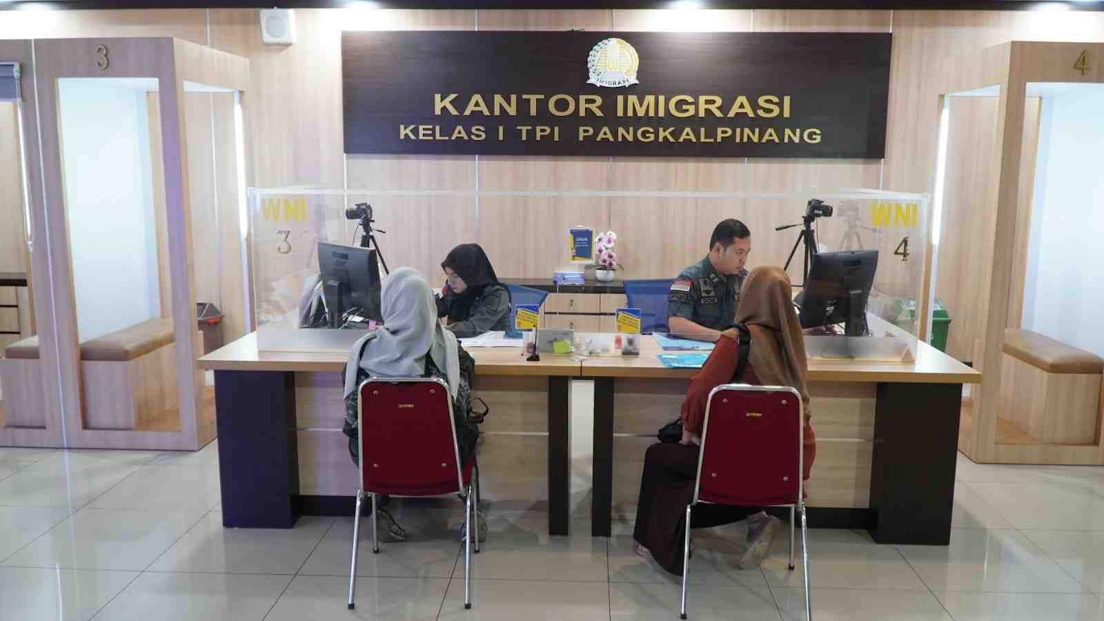 Kantor Imigrasi Pangkalpinang Wajibkan Pelaporan WNA via Aplikasi APOA