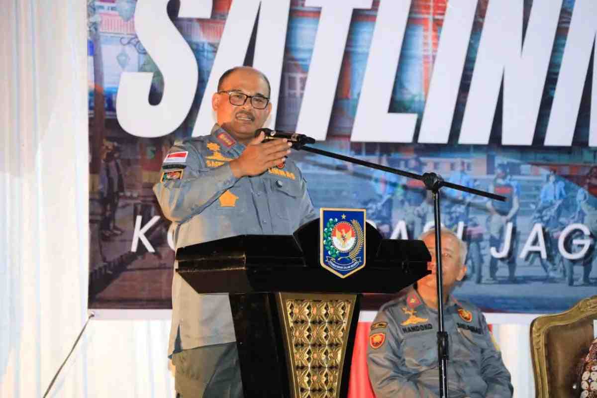 Jaga Ketertiban, Kemendagri Perkuat Peran Satlinmas