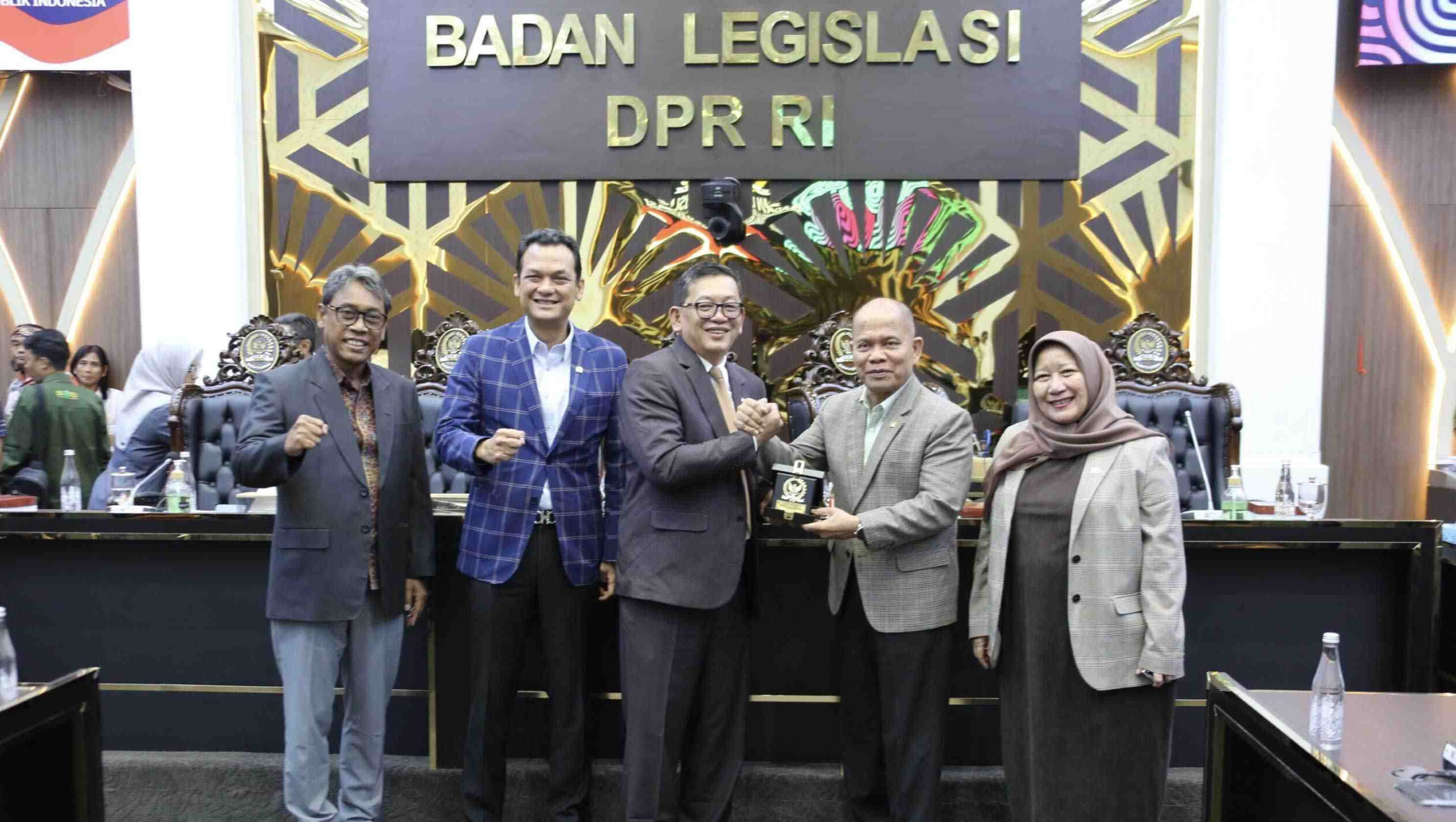 KY Dorong Penguatan Kewenangan dalam RUU, Baleg DPR Siap Bahas Lanjutan